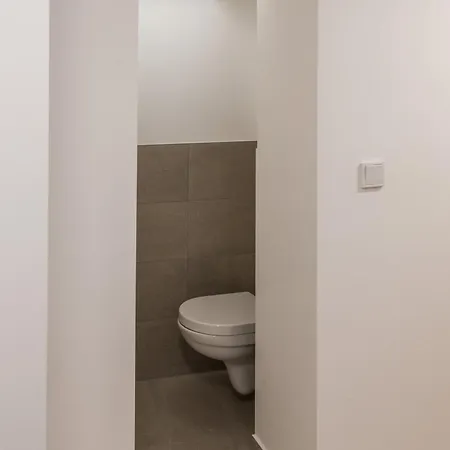 Direkt Am Koenigsplatz - Barrierefrei Fuer 6 Personen Mit Kickertisch Und Beamer Apartman *