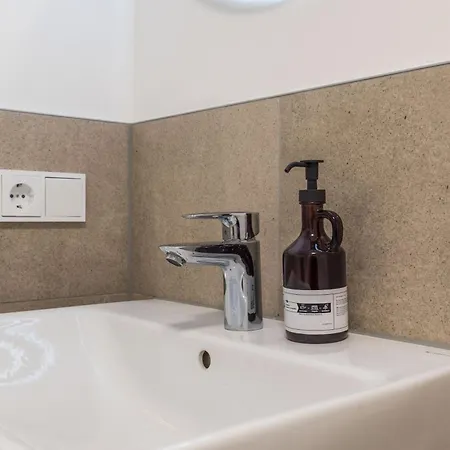 Direkt Am Koenigsplatz - Barrierefrei Fuer 6 Personen Mit Kickertisch Und Beamer Apartman